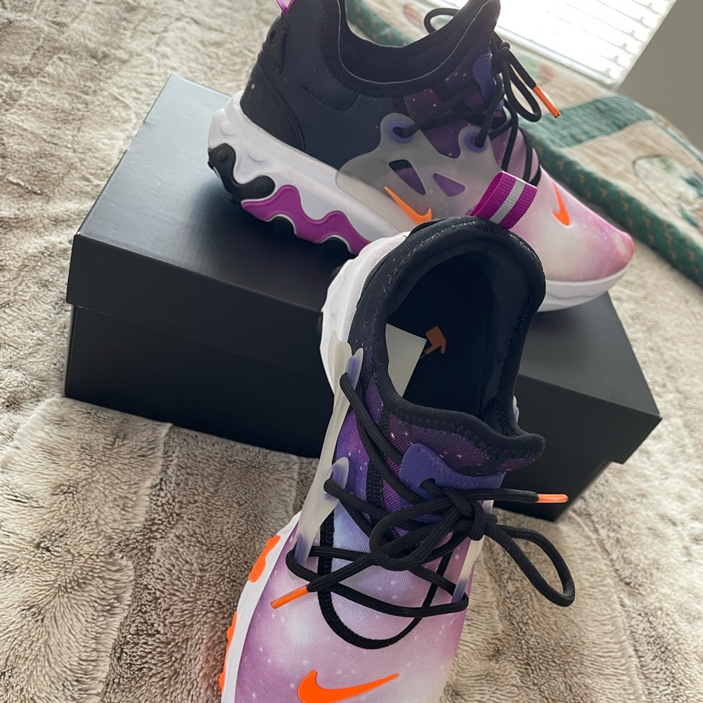 Galaxy Nike Prestos